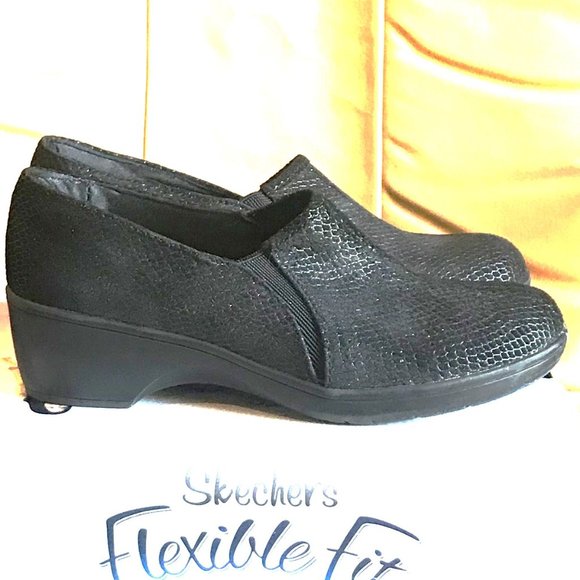 SKECHERS FLEXIBLES WITH MEMORY FOAM, SIZE 8 M - Picture 4 of 8